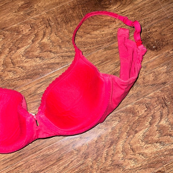 💓 vs bra - Picture 4 of 8